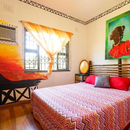 Khululekani - Durban Rasta Hide Out Backpackers Экстерьер фото
