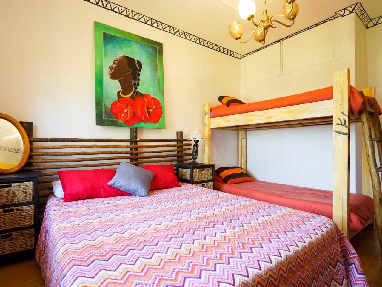 Khululekani - Durban Rasta Hide Out Backpackers Экстерьер фото